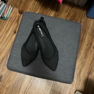 Anne Klein Flex Flats size 6.5